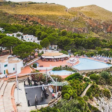 Calampiso Resort-2